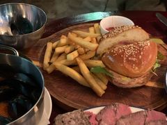 黑毛牛汉堡-羽深肉铺 Steak & Wine
