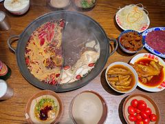 -萍姐火锅·公路夜市(武汉首店)