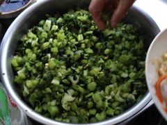 芹菜-吕家米皮