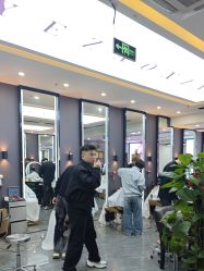 -藤野造型烫染·漂发