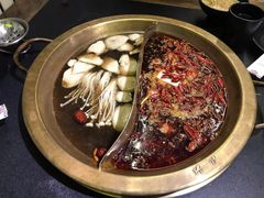 -沸炉重庆老火锅(军事博物馆店)