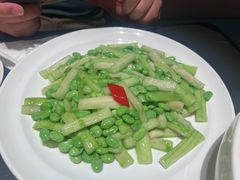 水果丝瓜炒毛豆-芳芳私房菜·精做淮扬菜(承德路店)
