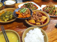 -朱大嘴肥肠血旺(福字街店)