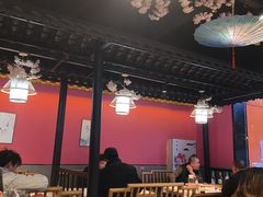 -老街烧烤大排档·地道湖北菜·龙虾馆(汉口火车站店)