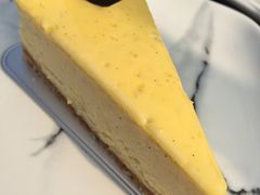 -UNI UNI(环亚凯瑟琳店)