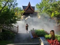 -七彩云南古滇温泉山庄
