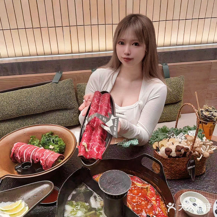 上海新晋排队王!山野火锅三出山来了!