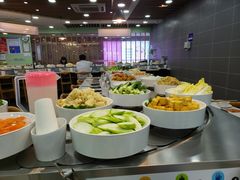 自助取餐区-咕叽咕叽自助烤肉小火锅(西城广场购物中心店)