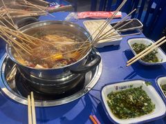 -马路边边麻辣烫串串火锅(体育西路店)