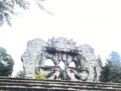 -墨江北回归线标志园