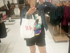 -优衣库(上海正大广场店)