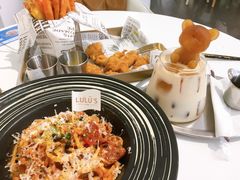 -露露家咖啡店