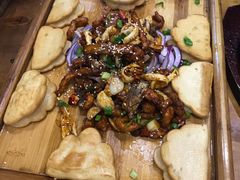 东镇烤三味-老东镇啤酒屋海鲜加工·蒸汽海鲜·海鲜烧烤(台东店)