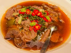 椒麻煮雪花牛肉片-万豪中餐厅·粤菜·北京粤财JW万豪酒店