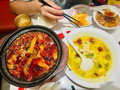 -渝是乎酸菜鱼(龙旗购物中心店)