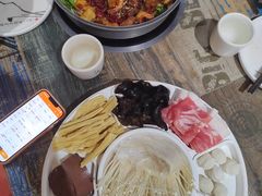 -鸡遇虾煲干锅火锅(小寨金莎店)