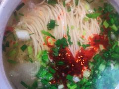 -陇上全荟兰州传统牛肉面(延吉路店)