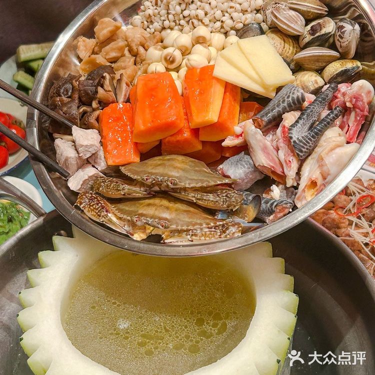 一周刷几次‼️黄龙洞地铁口的露营鸡煲原地封神