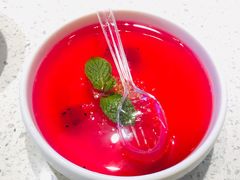 鲜火龙果冰粉-老佛爷铜炉蛙锅(海岸城店)