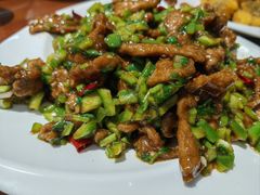 怪味牛柳-恩宏德餐馆(平山道店)