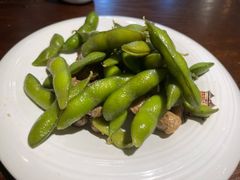 花生毛豆-三个大叔烤羊肉串·歌手驻唱·碳烤鲜肉(西三旗店)