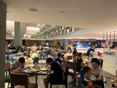 -上海滴水湖皇冠假日酒店