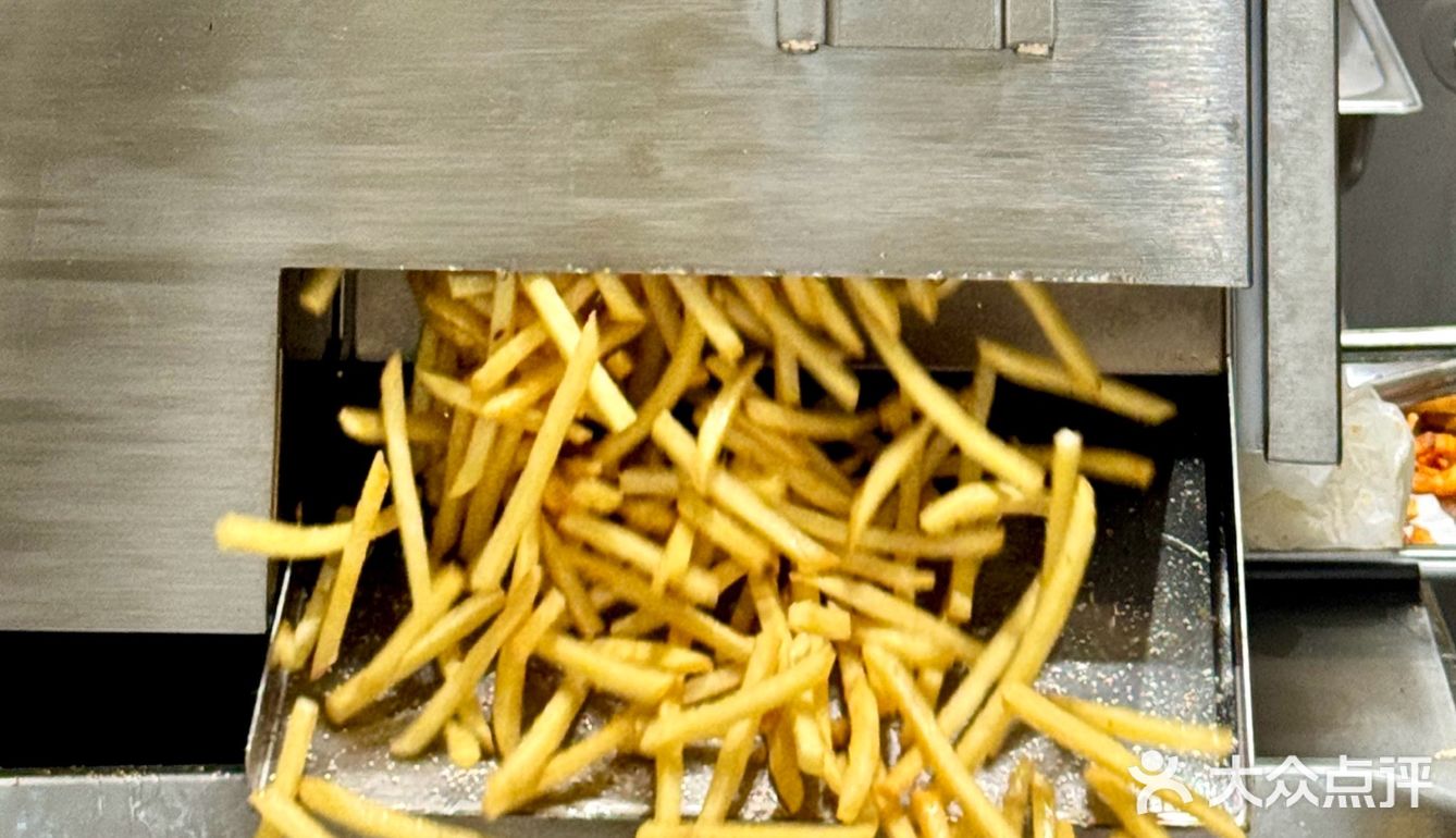 24岁靠自己全款拿下这份卷卷薯条🍟