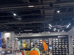 -迪卡侬(环球港店)