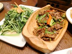 -老滇山寨•云南特色菜•地方菜•民族风情歌舞表演(金碧店)