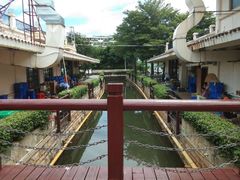 -亚龙湾亚泰商业街