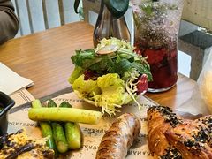 -Mark&Mars Restaurant
