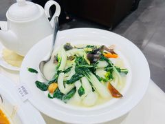 -万龙洲海鲜(大兴绿地缤纷城店)