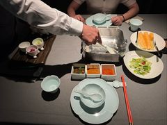 -左庭右院鲜牛肉火锅黑金店(陆家嘴中心店)