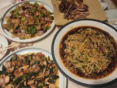 -老码头黑皮肘子锅包肉熏酱水饺(文政街店)