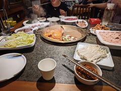 -小天鹅火锅·一线江景洪鼎旗舰店(洪崖洞店)