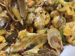 -东来菜馆•手抓海鲜家常菜•海鲜锅贴(鸽子窝店)