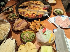 -周小明火锅(黑金冠社区店)