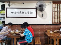 大堂-朱大嘴肥肠血旺(福字街店)