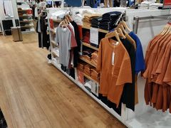 -优衣库(太原龙湖万达广场店)