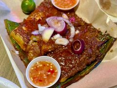 -东海岸人工湖美食村