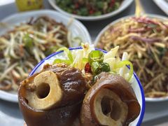 -丹水桥地锅鱼·翘嘴鲌·地方特色全鱼宴(丹江口大坝店)