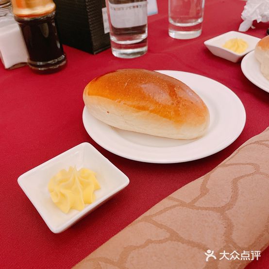 红房子西菜馆(淮海店)