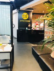 -CIT造型·烫发·染发