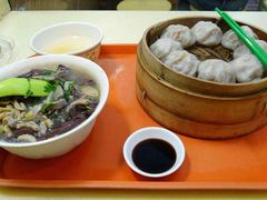 经典组合：鸭血粉丝汤+汤包-百年尹氏汤包(湖南路狮子桥店)