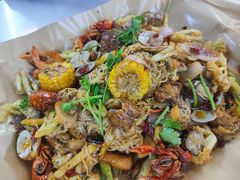 -老东镇啤酒屋海鲜加工·蒸汽海鲜·海鲜烧烤(台东店)