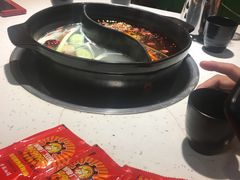 -钢管厂五区小郡肝串串香(奥克斯广场锦城万达店)