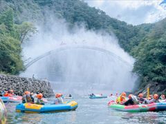 -仙人谷漂流景区
