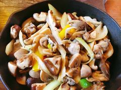 铁锅菌菇-Famous肥猫墨西哥音乐餐吧(五棵松华熙LIVE店)