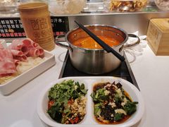 -百品聚旋转火锅(号外店)