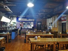 大堂-陇上全荟兰州传统牛肉面(延吉路店)